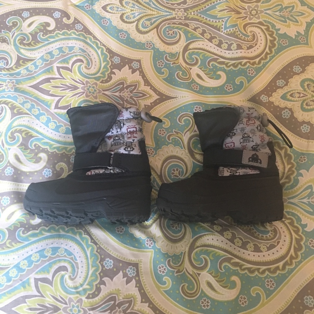 Toddler Snow Boots. Excellent condition.
